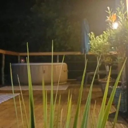 Cabane Romantique Avec Spa Prive Pres De Saint-Emilion Ruch